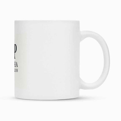 Seitenansicht einer weißen Keramiktasse - Ceramic Coffee Mug - Luxury Fuel Alpha Priceless Cup.