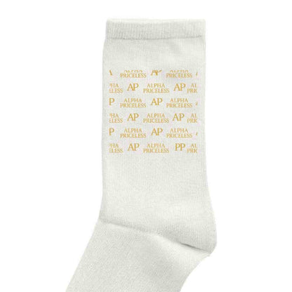 Alpha Priceless Premium Socks - Signature Comfort Streetwear mit minimalistischer Branding-Gestaltung.