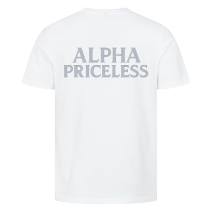HigherBlanks Snow King Premium T-Shirt mit ALPHA PRICELESS Aufdruck auf der Rückseite in Weiß.