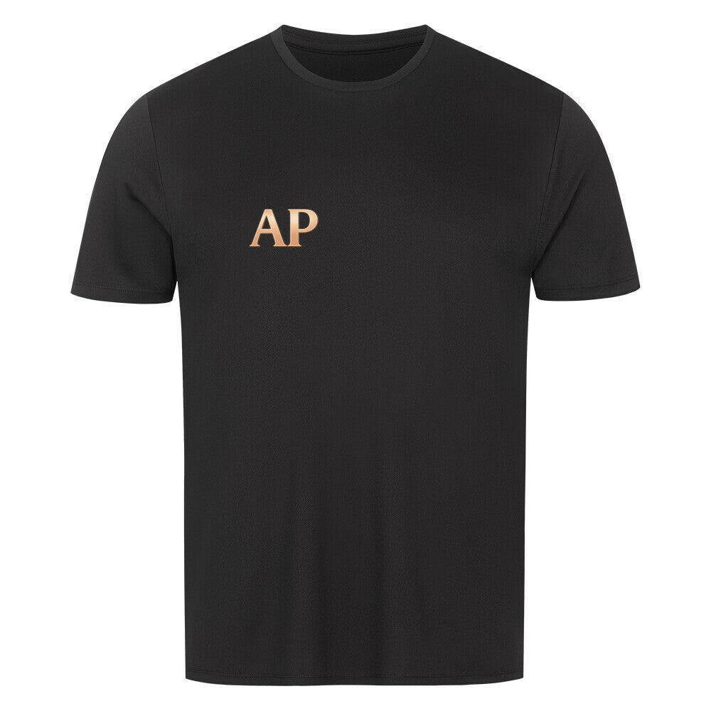 Sport T-Shirt Sparring Queen Tee, schwarzes T-Shirt mit goldenen Buchstaben AP auf der Brust.