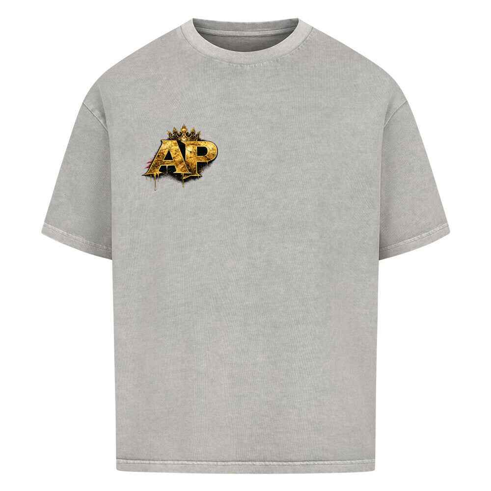 Alpha Priceless Oversized Tee - Built for Discipline. Made to Dominate. Graues Kurzarmshirt mit goldenem AP-Logo.