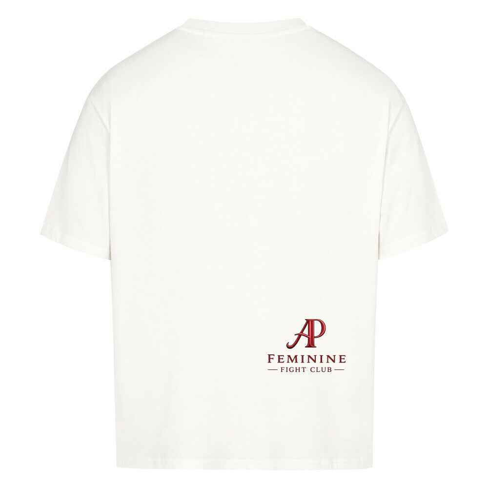 Alpha Priceless - No Fear No Limits Women’s Oversized Shirt, Rückansicht mit AP Feminine Fight Club Logo.