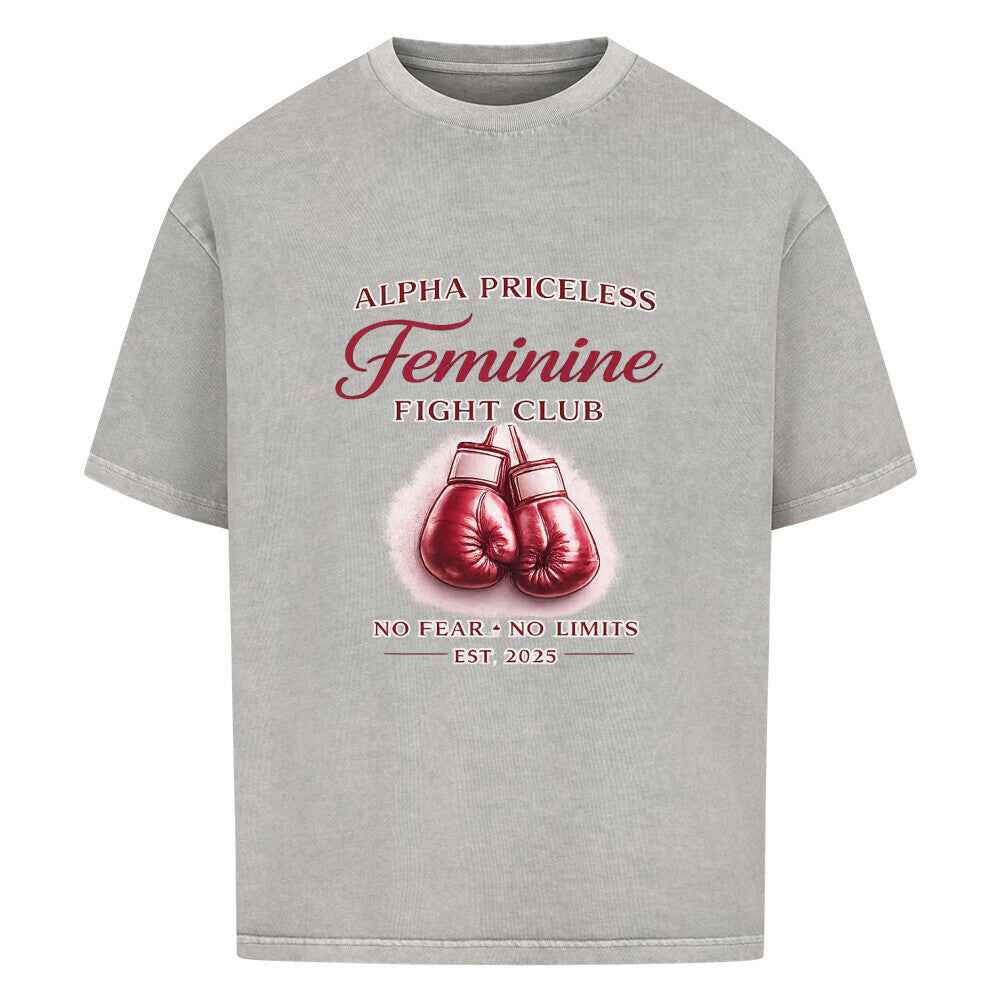 Alpha Priceless - No Fear No Limits Women’s Oversized Shirt mit Kampfhandschuhen und feminine Design.
