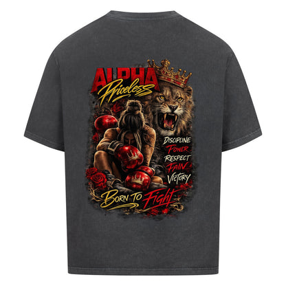 Alpha Priceless - Born to Fight Oversized Shirt Woman mit kraftvollem Design, Boxer und Löwe auf der Rückseite.